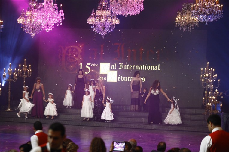 Bal des Debutantes 2012 